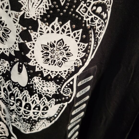 NWOT ONE WORLD LIVE AND LET LIVE SUGAR SKULL TOP SZ L - Picture 3 of 5